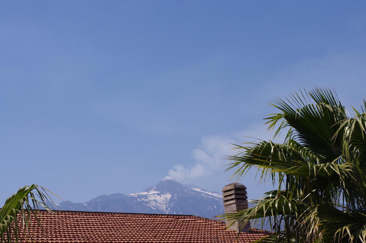 Gli Ulivi Dell'Etna Hotel Linera Exterior photo